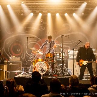 'Triggerfinger' bei einem Auftritt im Kulturzentrum Alter Schlachthof/Eupen am 07.02.2019.r'Triggerfinger' performing at the Kulturzentrum Alter Schlachthof/Eupen on 2019-02-07. rr(c) 2019 by Sven A. Droste | www.seven-oaks.de - Alle Rechte vorbehalten, Keine Veröffentlichung ohne Genehmigung - All rights reserved, no publishing without permission.